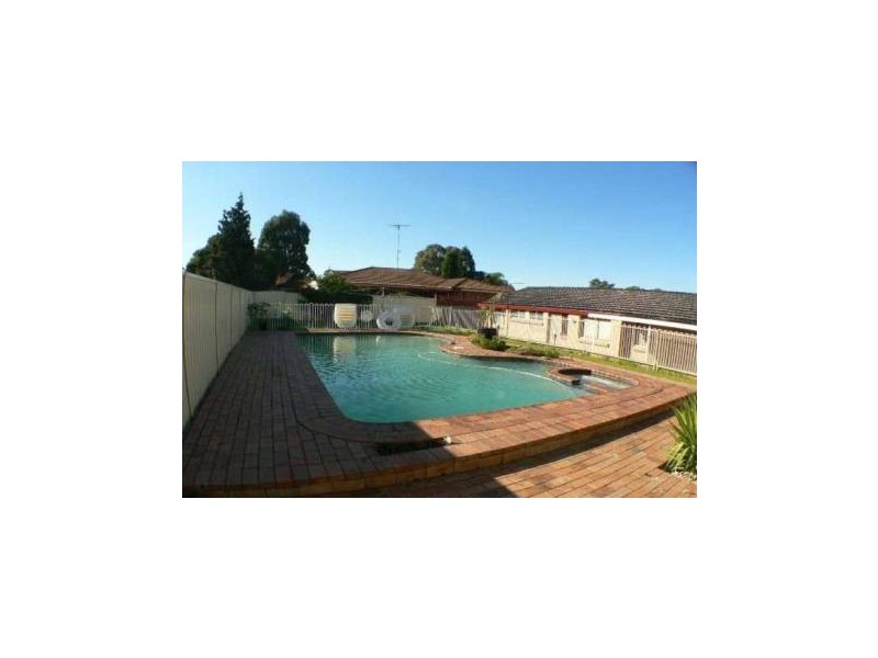 29 Flintlock Drive, St Clair NSW 2759