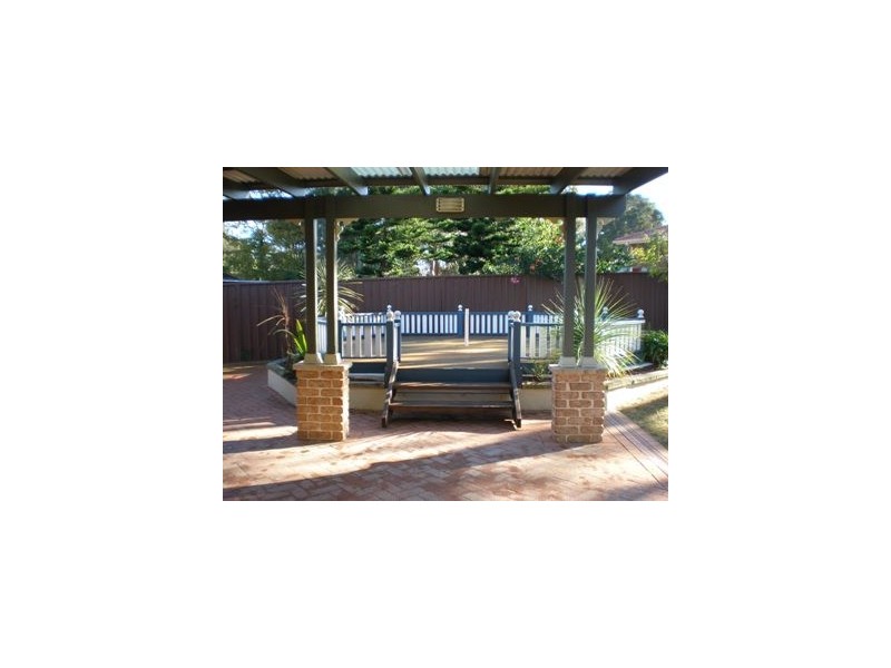 13 Canary Close, St Clair NSW 2759