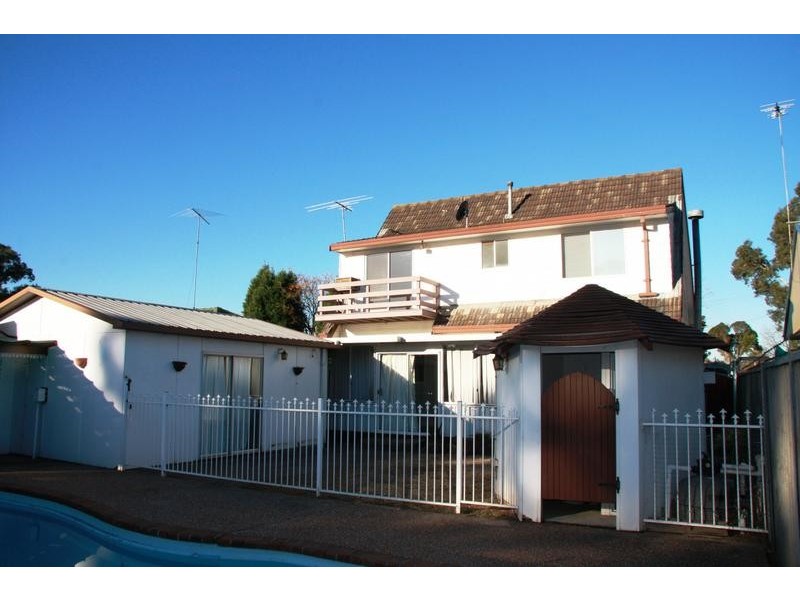 19 Elebana st, Colyton NSW 2760