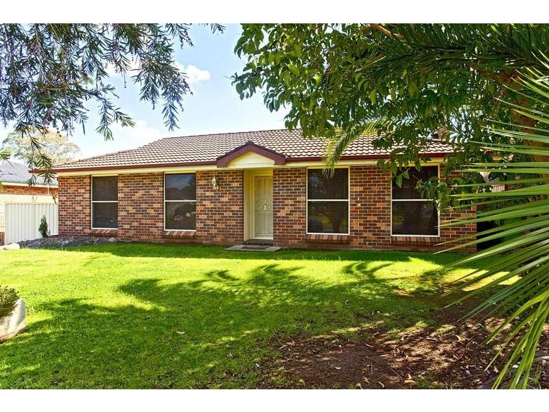 76 Menzies Circuit, St Clair NSW 2759