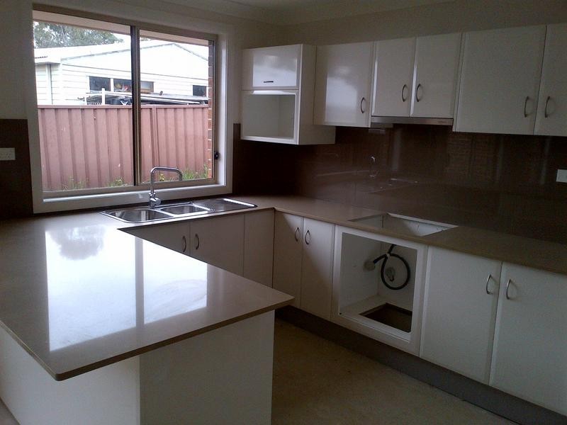 4 Edmund Blackett Close, St Clair NSW 2759