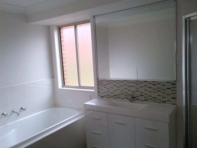 4 Edmund Blackett Close, St Clair NSW 2759