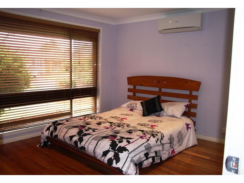 12 Newark Place, St Clair NSW 2759