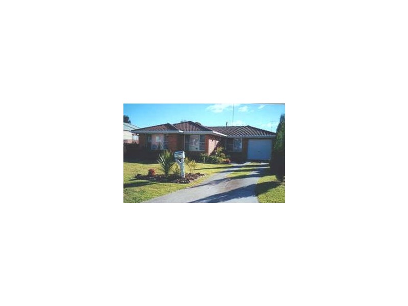 68 Explorers Way, St Clair NSW 2759