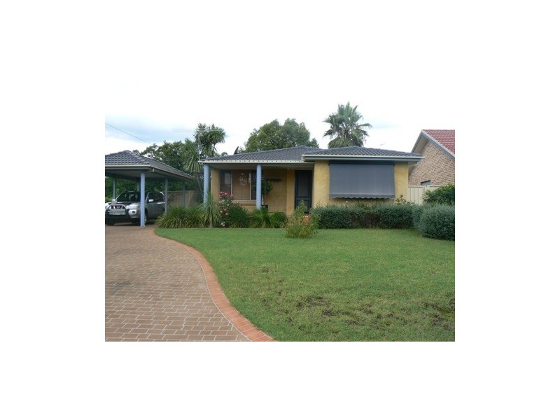 7 Maurice Street, St Clair NSW 2759