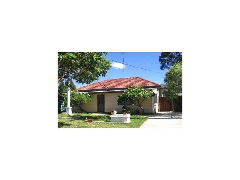 25 Dorothy Cres, Colyton NSW 2760