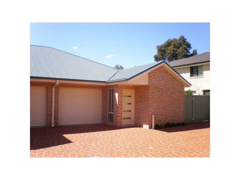 4/182 March Street, Richmond NSW 2753