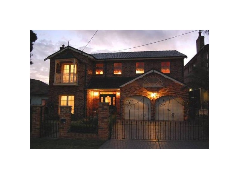 33 Pringle Ave, Bankstown NSW 2200