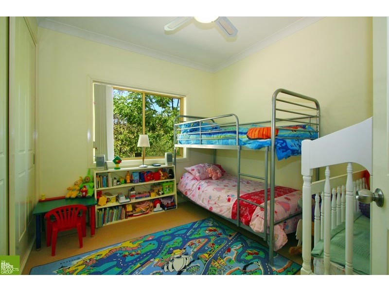 15 Hennessy Lane, Figtree NSW 2525