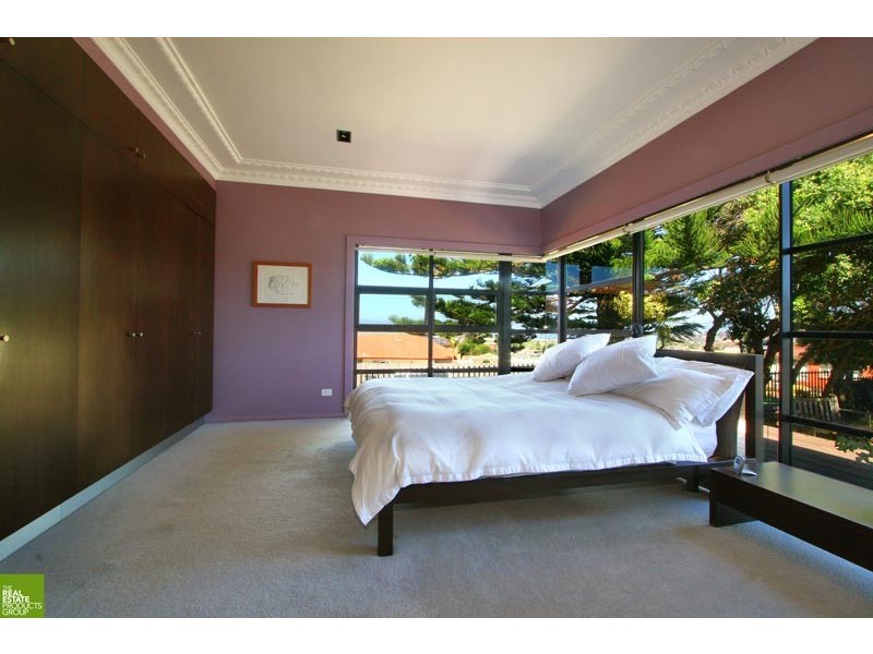 56 Dovers Drive, Port Kembla NSW 2505
