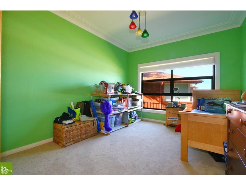56 Dovers Drive, Port Kembla NSW 2505