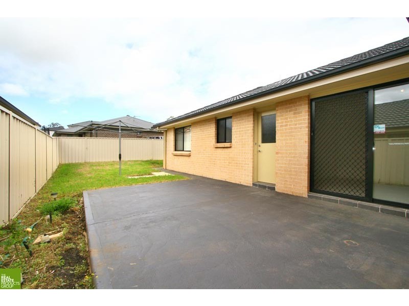 7 Rich Drive, Horsley NSW 2530