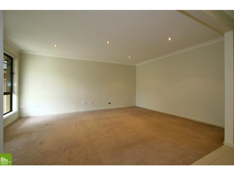 7 Rich Drive, Horsley NSW 2530