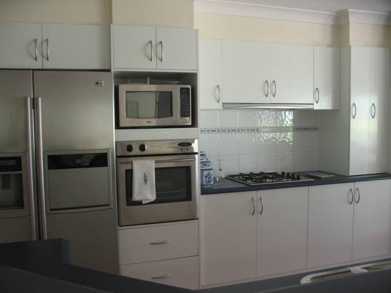 2 Shannon Street, Albion Park NSW 2527