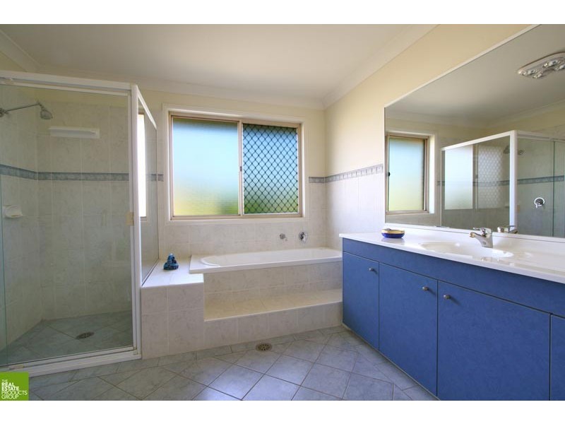 2 Shannon Street, Albion Park NSW 2527