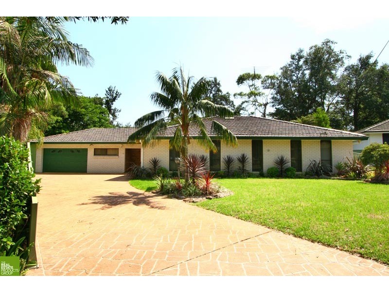 16 McAndrew Cres, Mangerton NSW 2500