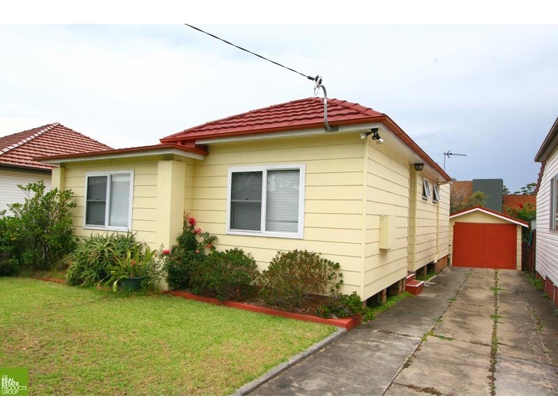 4A Junction Street, Corrimal NSW 2518