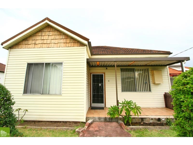 6 Junction Street, Corrimal NSW 2518