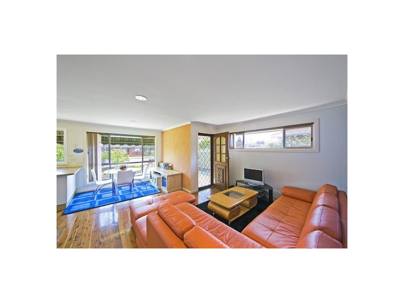 1/27 Osborne Parade, Warilla NSW 2528