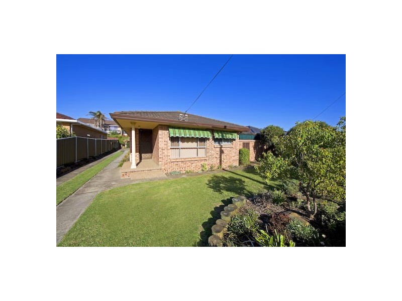 1/27 Osborne Parade, Warilla NSW 2528