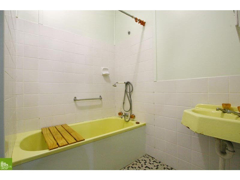 76 Shellharbour Road, Port Kembla NSW 2505