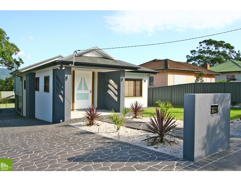 10 Mount Street, Mount Saint Thomas NSW 2500