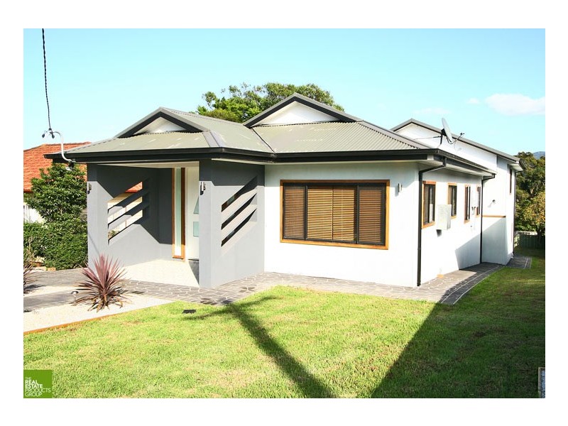 10 Mount Street, Mount Saint Thomas NSW 2500