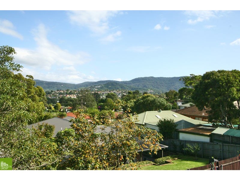 10 Mount Street, Mount Saint Thomas NSW 2500
