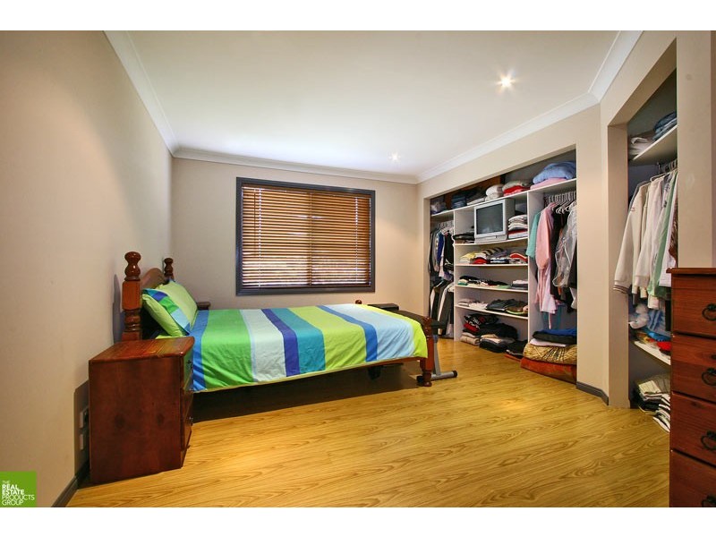10 Mount Street, Mount Saint Thomas NSW 2500