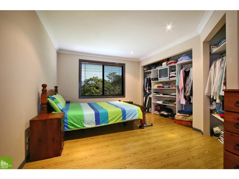 10 Mount Street, Mount Saint Thomas NSW 2500