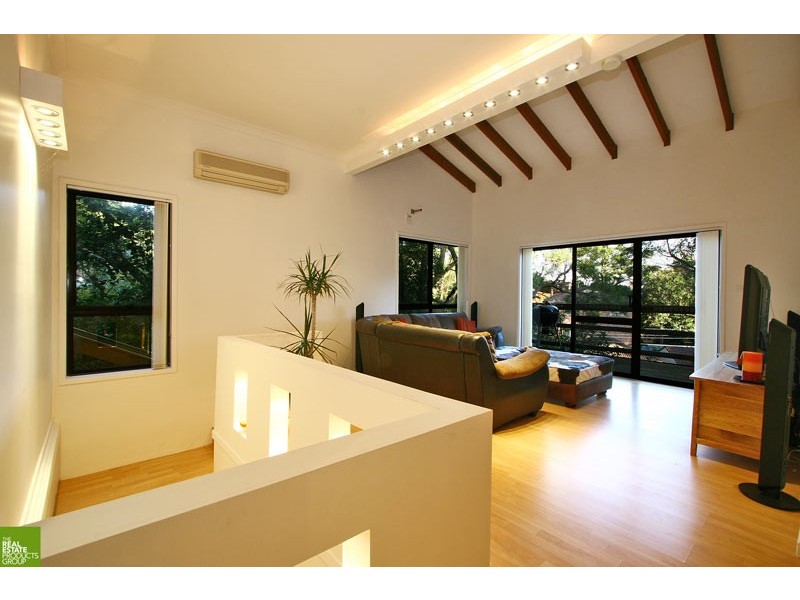 8 Balook Street, Mount Keira NSW 2500