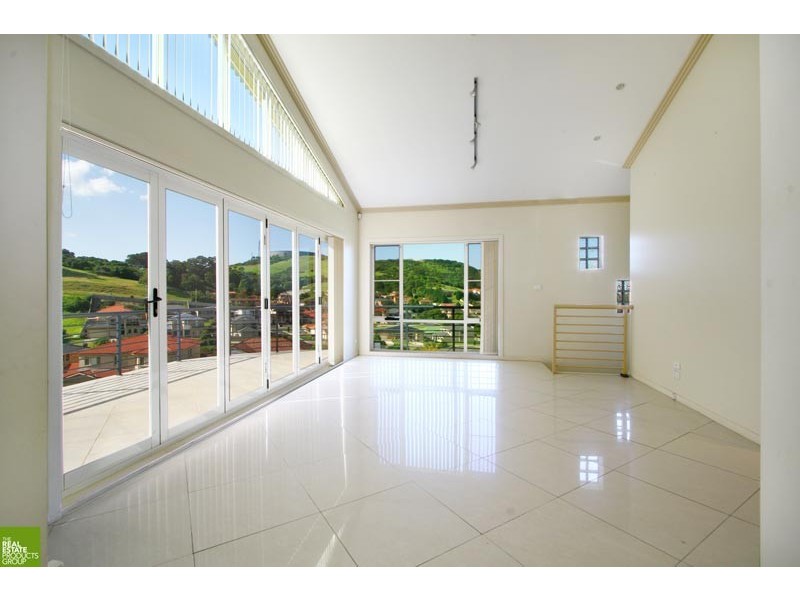 4 Scenic Place, Berkeley NSW 2506