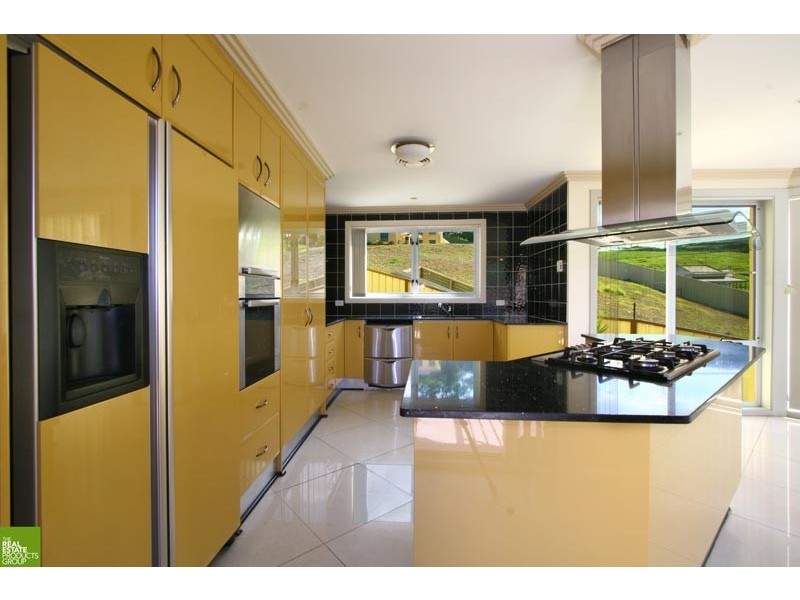 4 Scenic Place, Berkeley NSW 2506