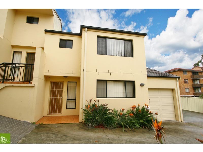 13/15-17 Woodlawn Avenue, Mangerton NSW 2500