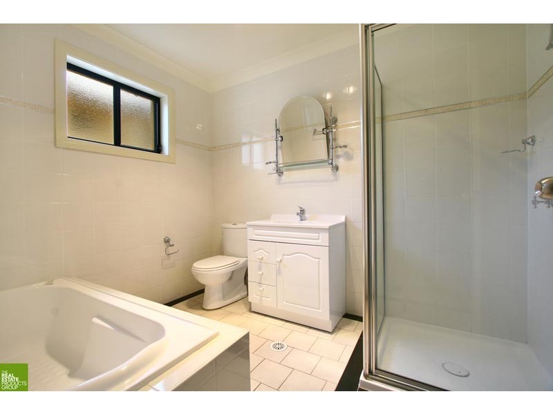 13/15-17 Woodlawn Avenue, Mangerton NSW 2500