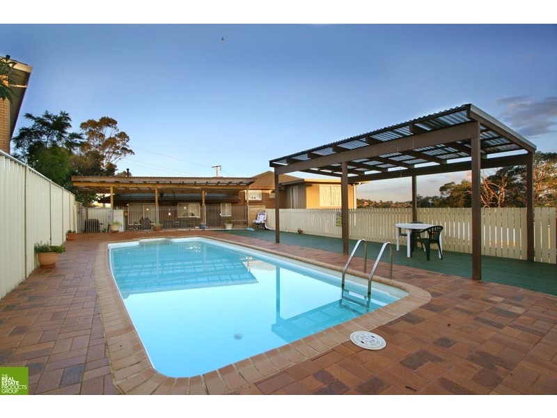 182 Jacaranda Avenue, Figtree NSW 2525