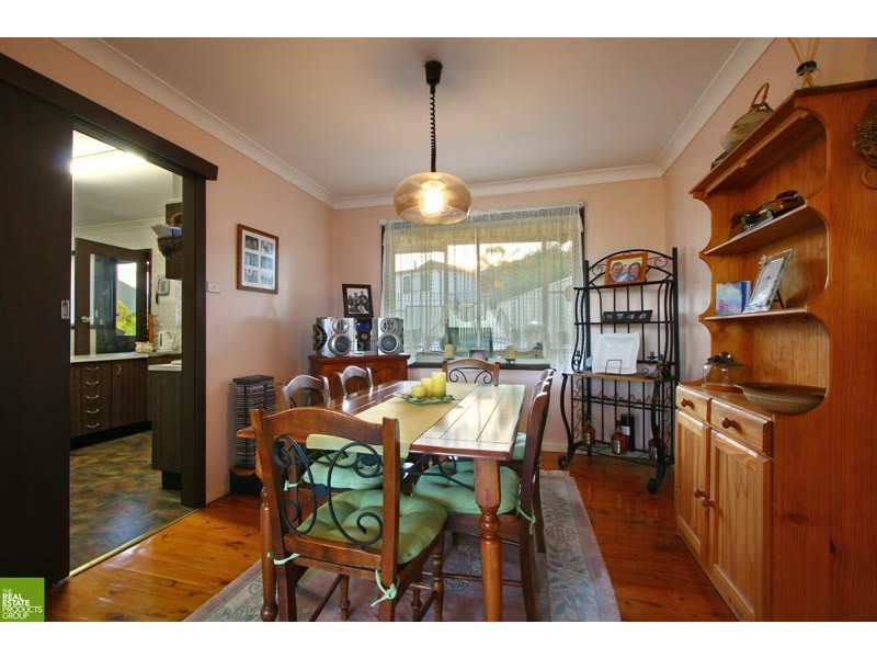 182 Jacaranda Avenue, Figtree NSW 2525