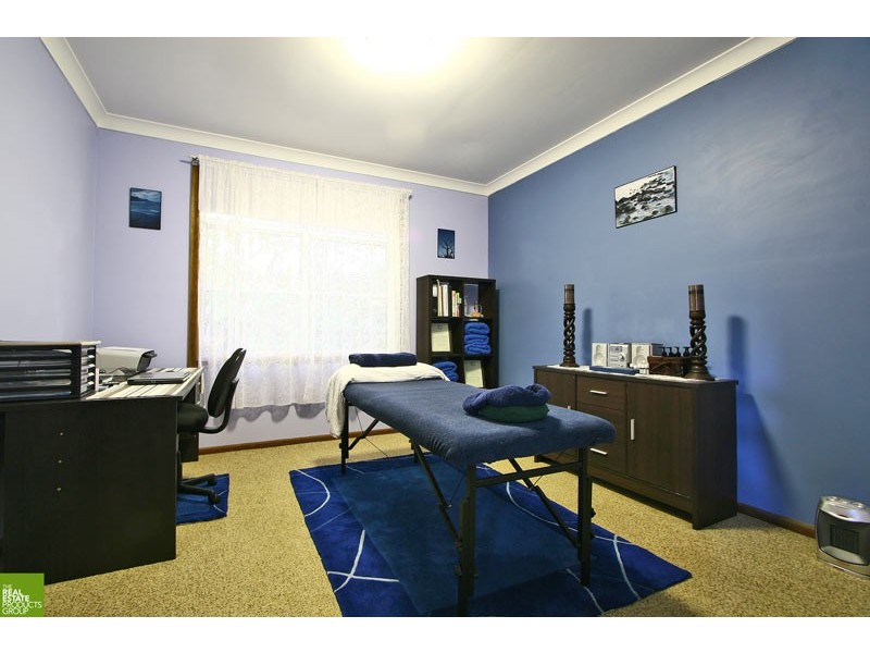 7 Alvan Parade, Mount Pleasant NSW 2519