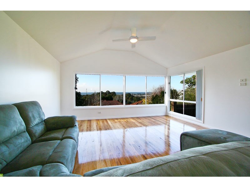 5 Kirrang Avenue, Mangerton NSW 2500