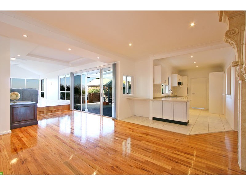 5 Kirrang Avenue, Mangerton NSW 2500