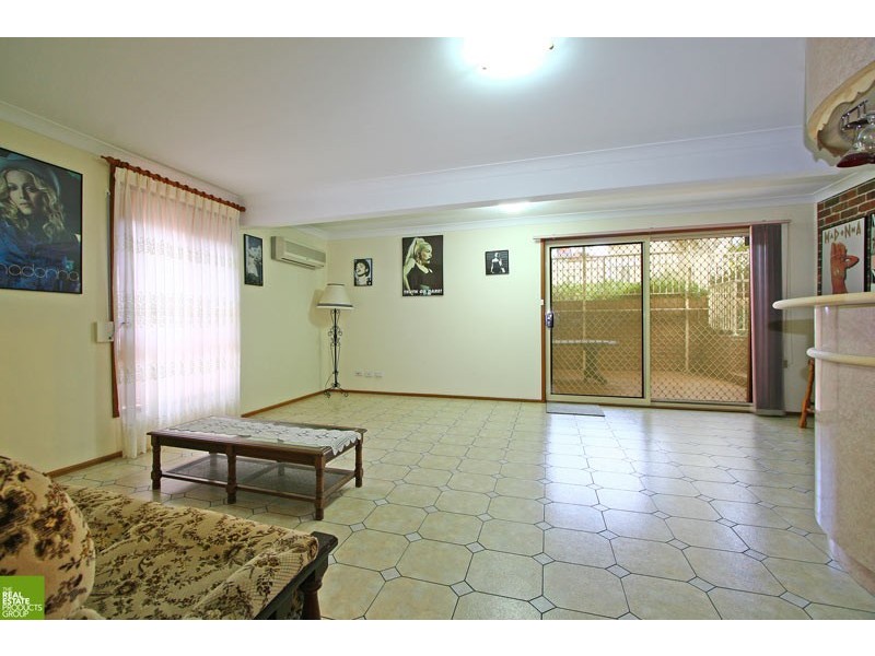 15 Lucas Drive, Horsley NSW 2530