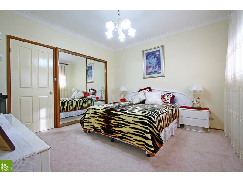 15 Lucas Drive, Horsley NSW 2530