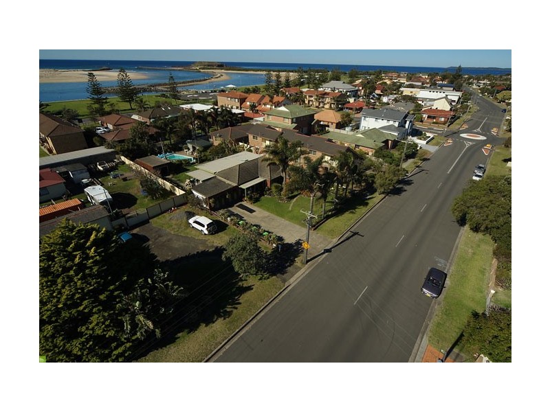 58 Pur Pur Avenue, Lake Illawarra NSW 2528