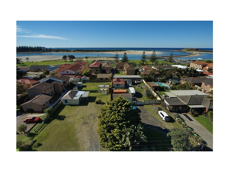 58 Pur Pur Avenue, Lake Illawarra NSW 2528