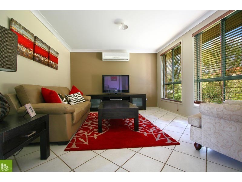 11 Glengarry Way, Horsley NSW 2530