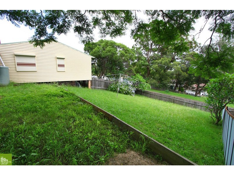 6 Duley Street, Dapto NSW 2530