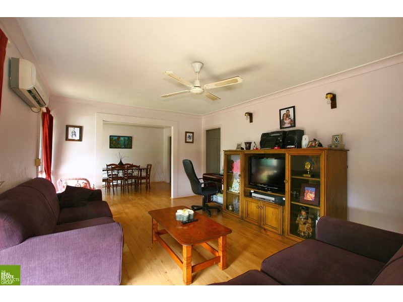 6 Duley Street, Dapto NSW 2530