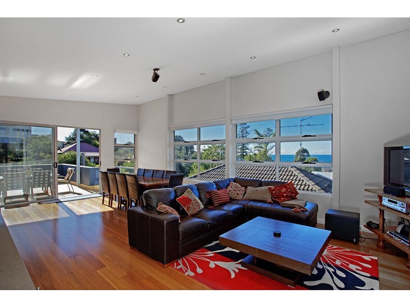 9 Young Street, Coledale NSW 2515