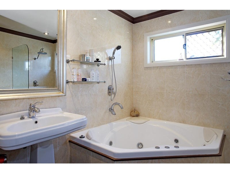 9 Young Street, Coledale NSW 2515