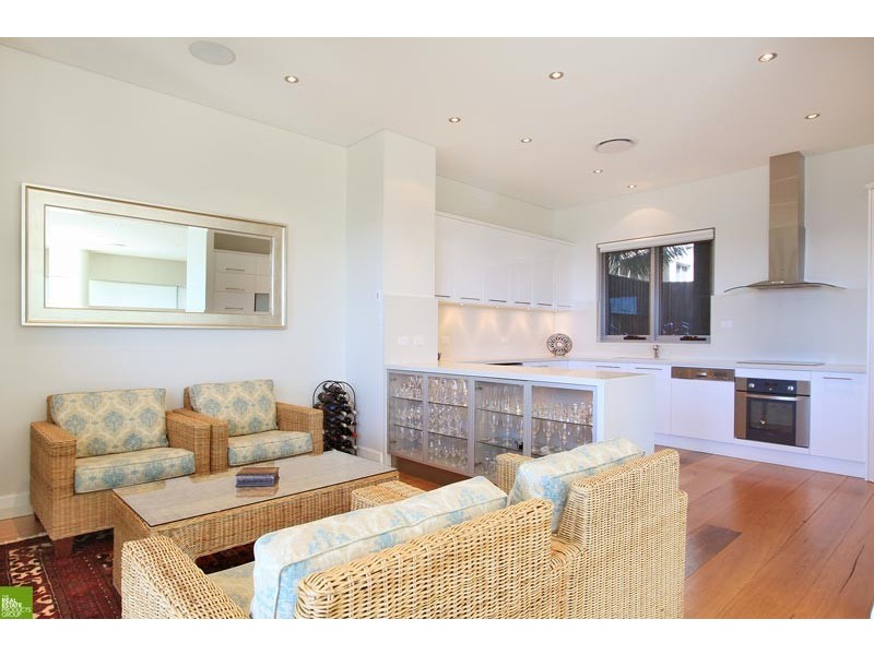 1/24 Cliff Road, Wollongong North NSW 2500